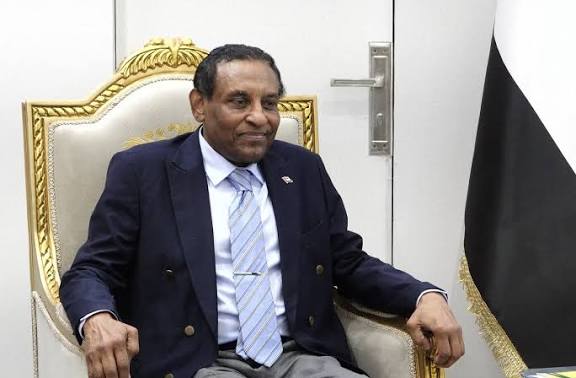 رئيس الوزراء يصدر قرارا بتشكيل لجنة لبدء اجراءات التسليم والتسلم لإدارة الري الخاصة بمشروع الجزيرة